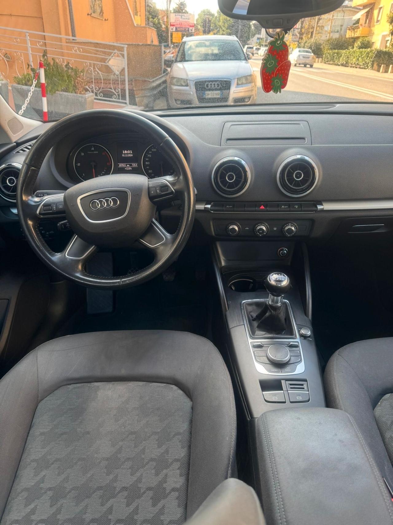 Audi A3 SPB 1.6 TDI 116 CV S tronic Design