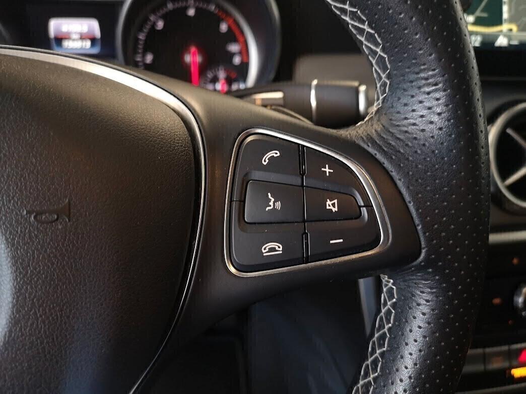 Mercedes-benz GLA 200 180 d Sport 4 MATIC