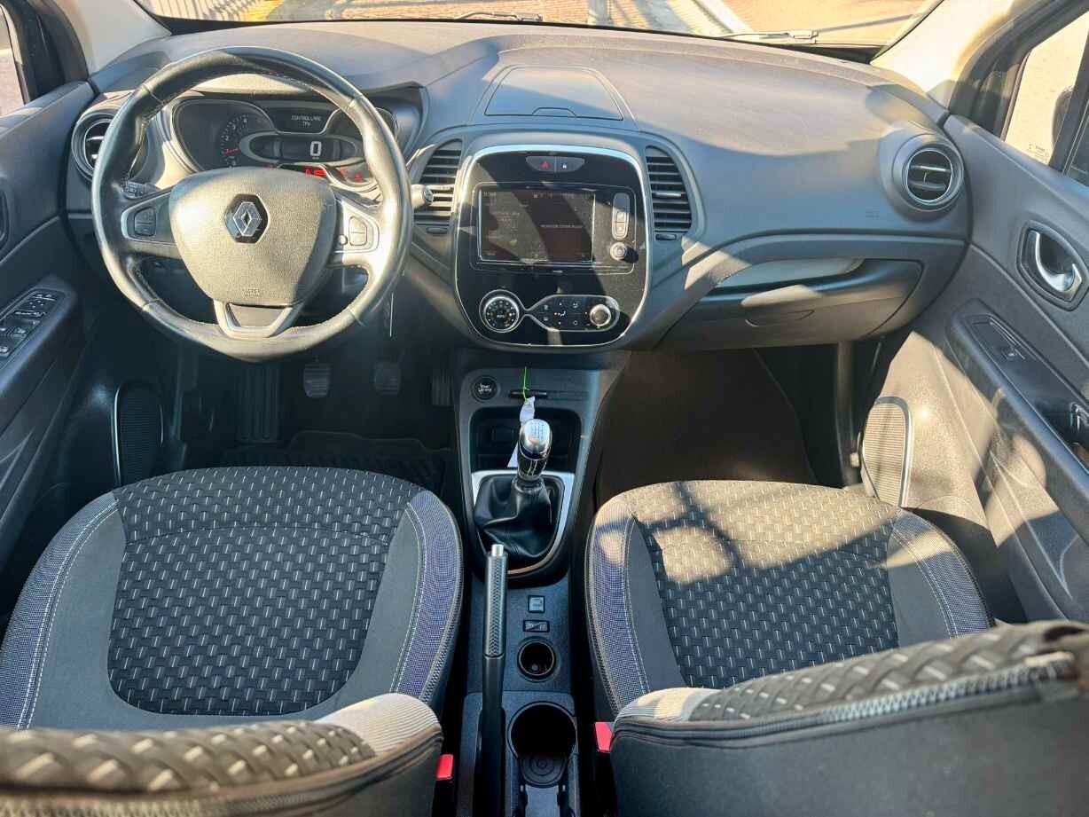 RENAULT CAPTUR 1.5 dCi 110 CV *FARI FULL LED