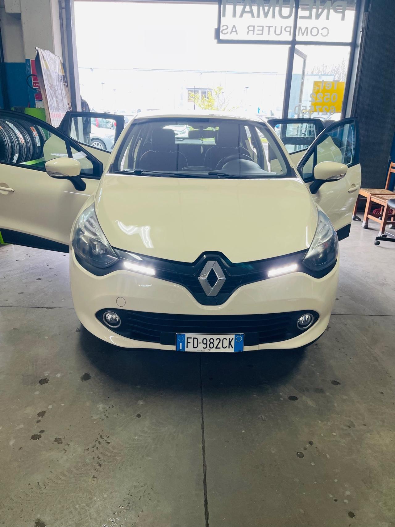 Renault Clio 1.2 75CV 5 porte Life