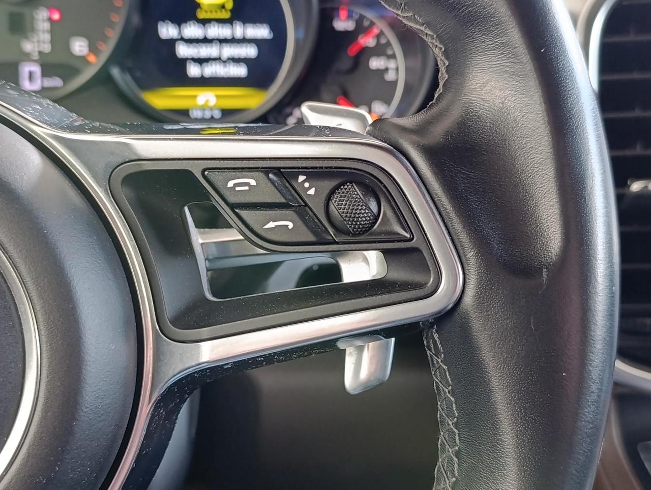 Porsche Cayenne 3.0 Platinum Edition tiptronic