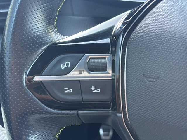Peugeot 2008 BlueHDi 110 S&S GT