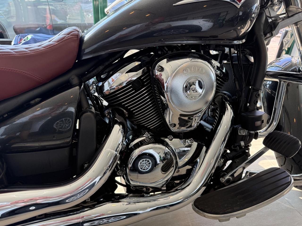 Kawasaki Vulcan 900