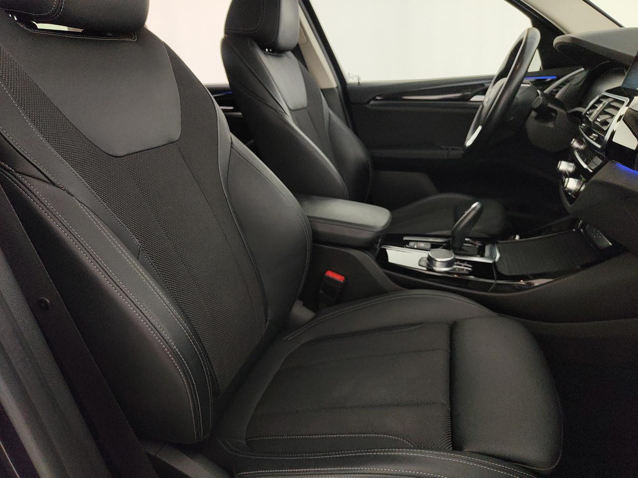 BMW X3 xdrive20d mhev 48V xLine auto