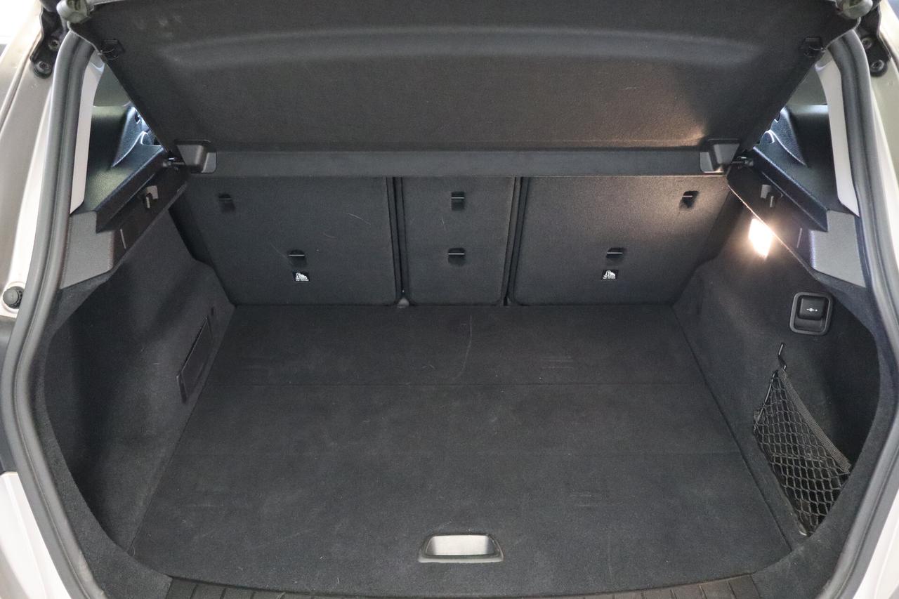BMW 218d ACTIVE TOURER ADVANTAGE