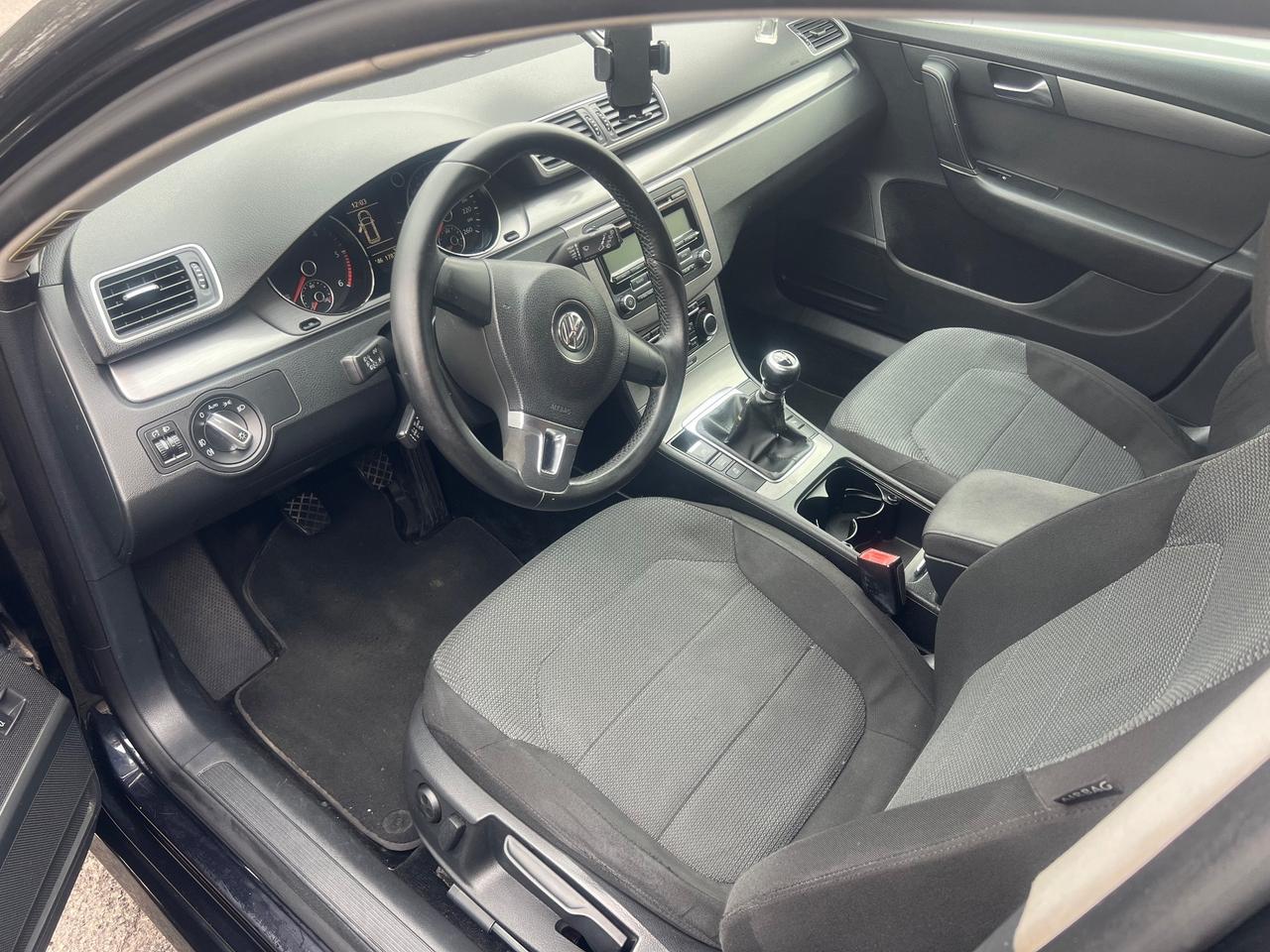 Volkswagen Passat 1.6 TDI Comfortline BlueM. Tech.