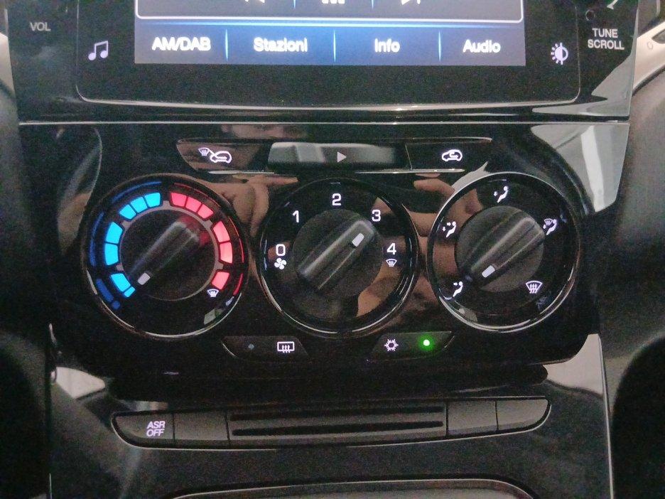 LANCIA Ypsilon 3ª serie - Ypsilon 1.0 FireFly 5 porte S&S Hybrid Gold