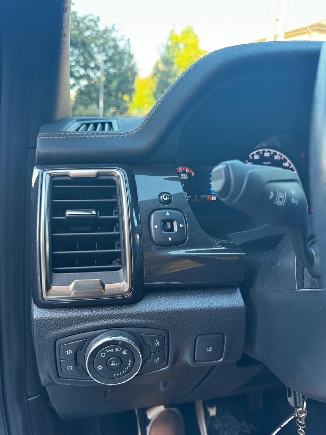 Ford Ranger 2.0 ECOBLUE Wildtrak 5 posti