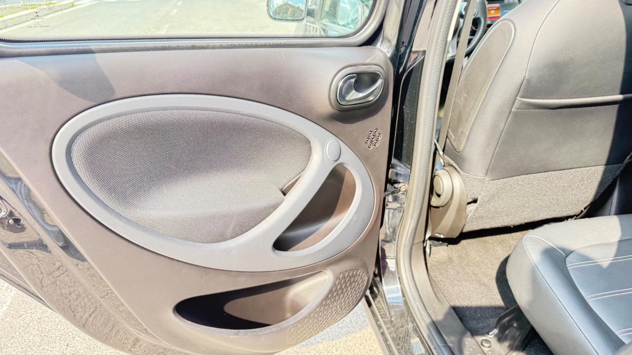 Smart ForFour 90 0.9 Turbo twinamic Prime LED NAVI KAMERA PANORAMA CERCHI 16 PDC PACCHETTO SPORT JBL