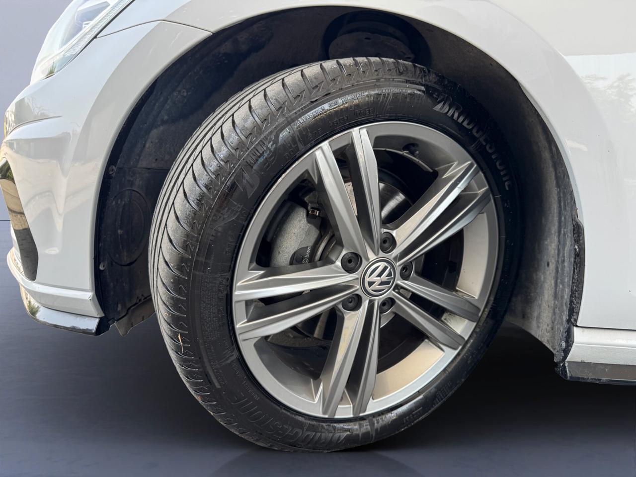Volkswagen Golf 1.4 TSI 125 CV 5p. R Line