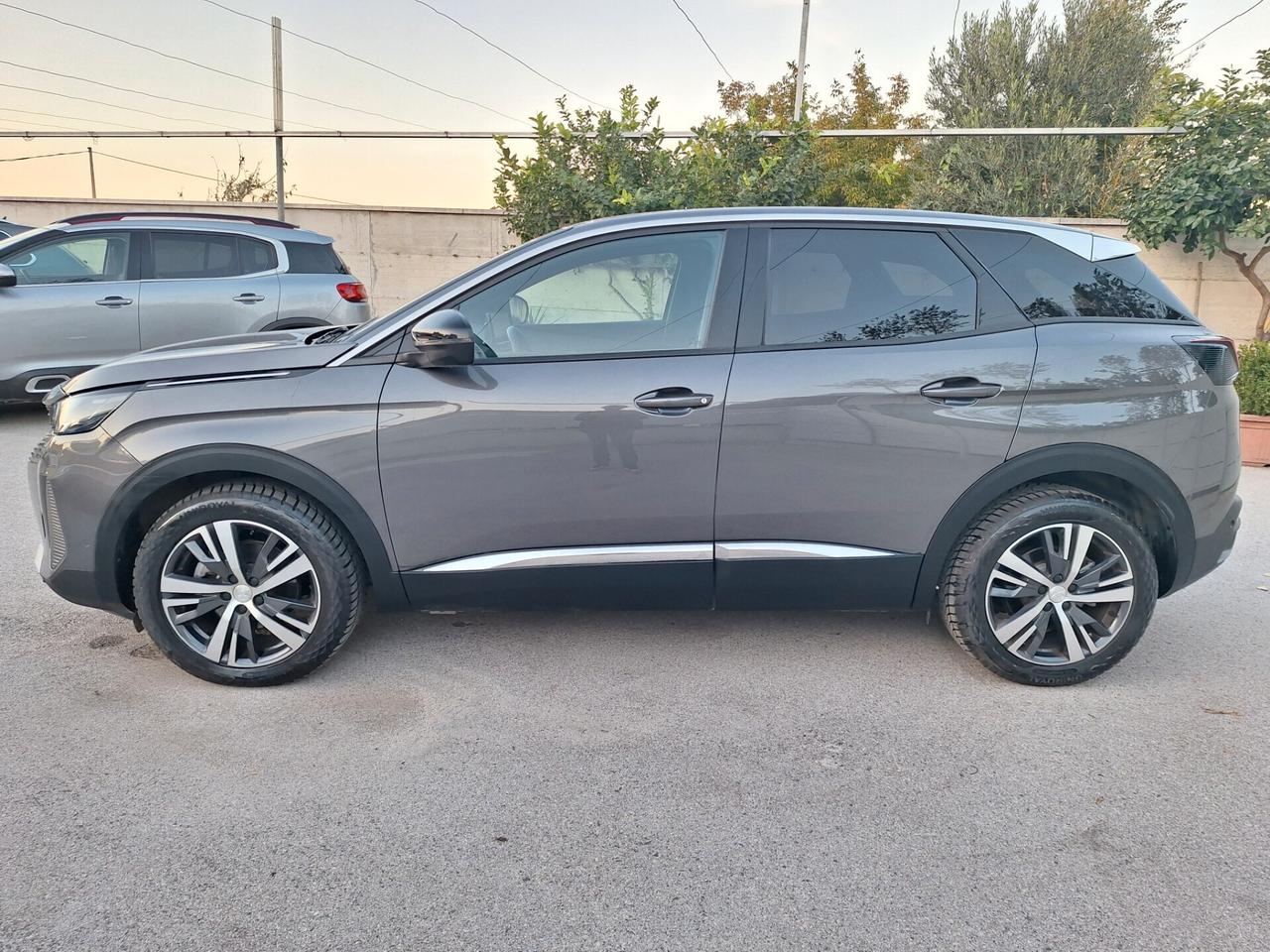 Peugeot 3008 ALLURE PACK 1.5 HDi 130cv EAT8 NAV+RETROCAM. - 2023