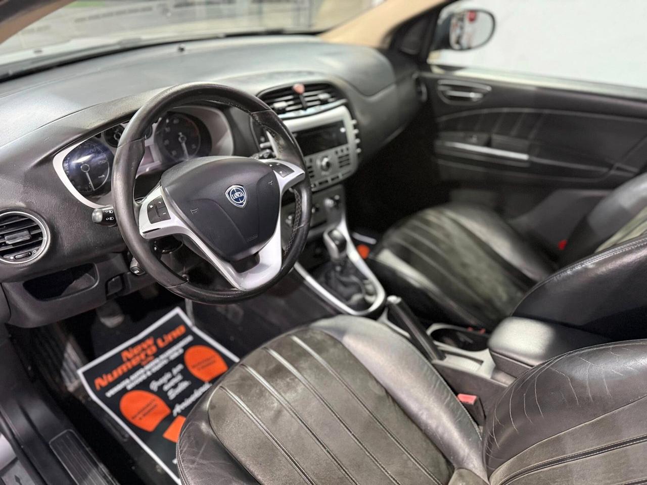 Lancia Delta 1.6 Mjt 120cv Oro 2011