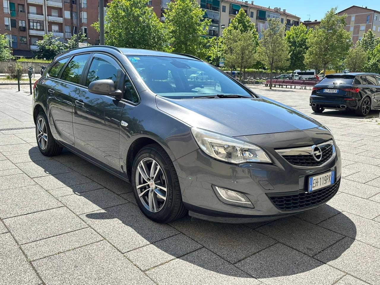 Opel Astra 1.7 CDTI 110CV Sports Tourer Cosmo