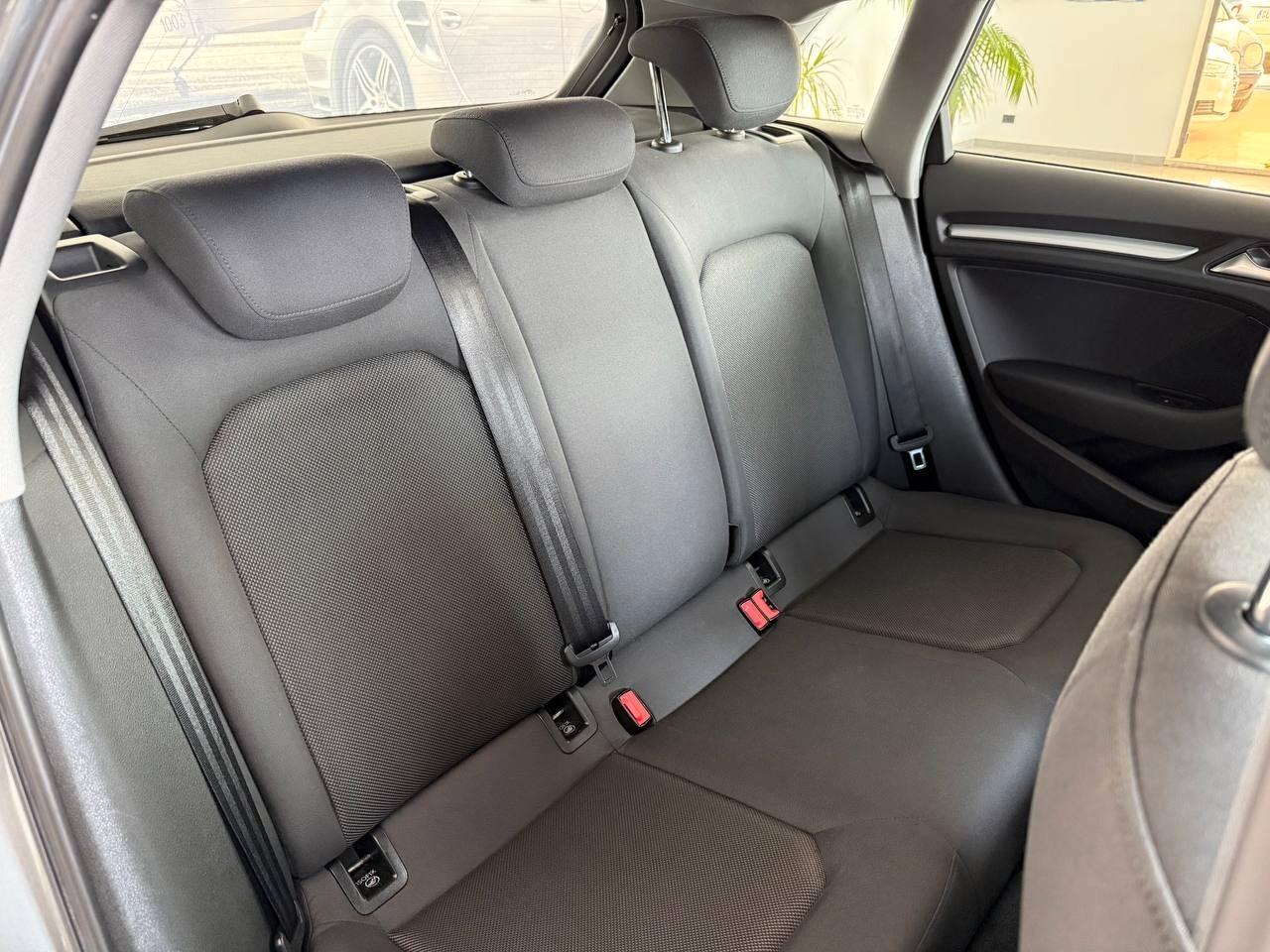 Audi A3 SPB 35 TDI S tronic Business