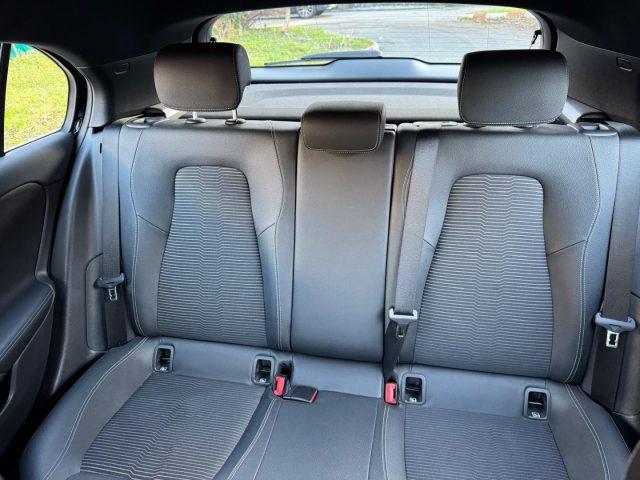 MERCEDES-BENZ A 180 D AUTOMATICA SPORT