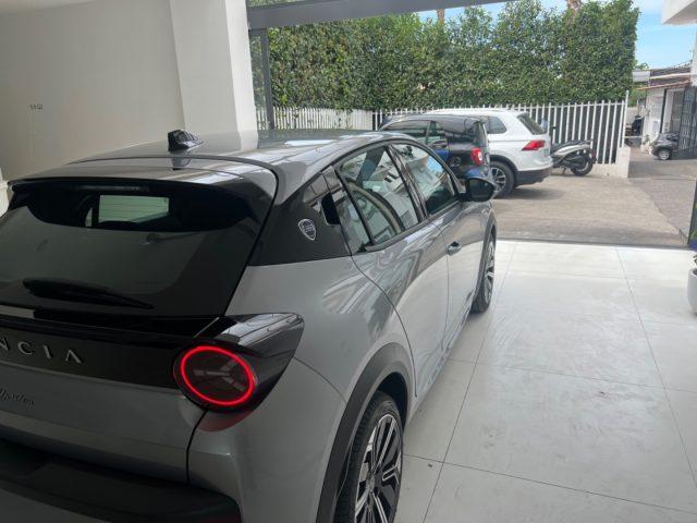 LANCIA Ypsilon Hybrid e-DCT tua da ?229,00 mensili