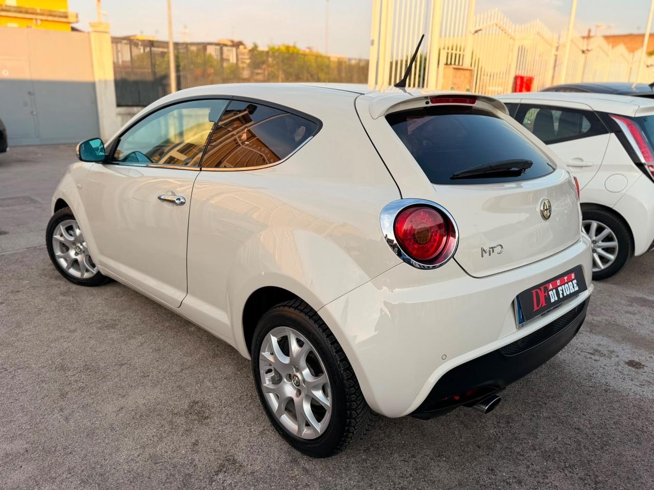 Alfa Romeo MiTo 1.3 JTDm-2 95CV Distinctive PELLE TOTALE SENSORI PARCHEGGIO