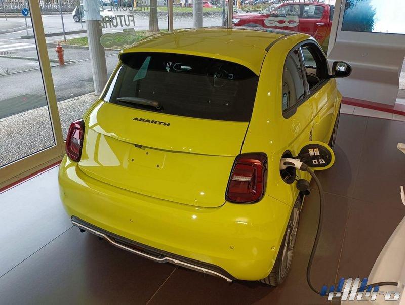 Abarth 500e Berlina ABARTH Scorpionissima