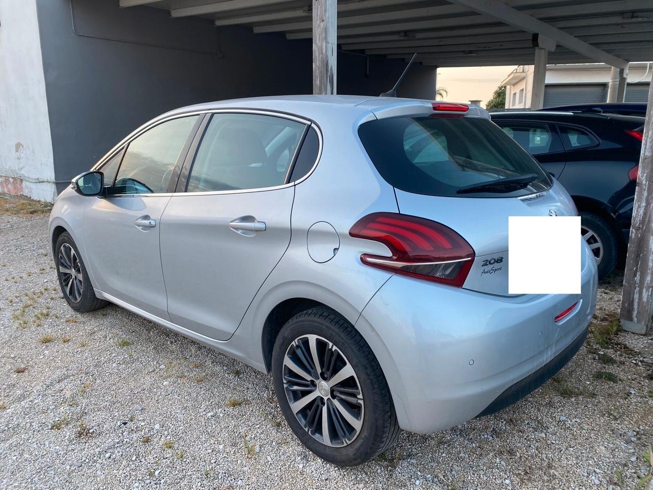 Peugeot 208 BlueHDi 75 5 porte Allure