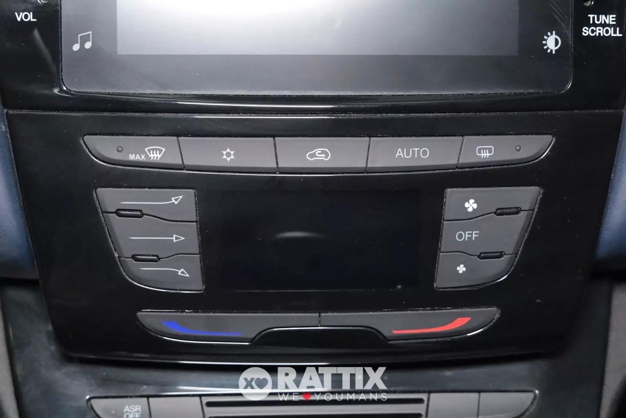 Lancia Ypsilon 1.0 Firefly Hybrid 70CV Platino
