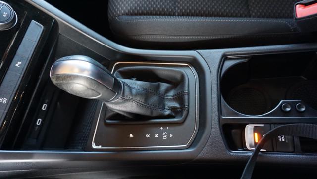 VOLKSWAGEN Touran 1.5 TSI EVO DSG Business BlueMotion Technology