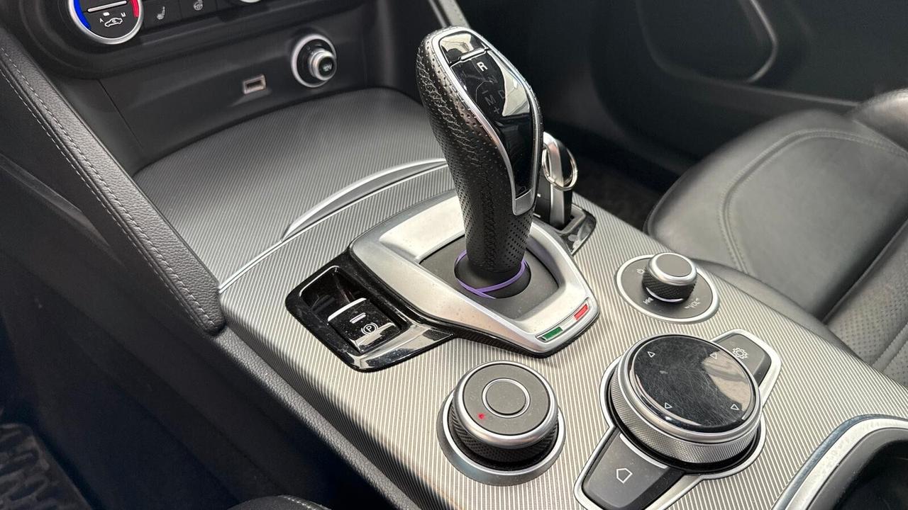 Alfa Romeo Stelvio 2020 2.2 t Veloce Ti Q4 210cv auto