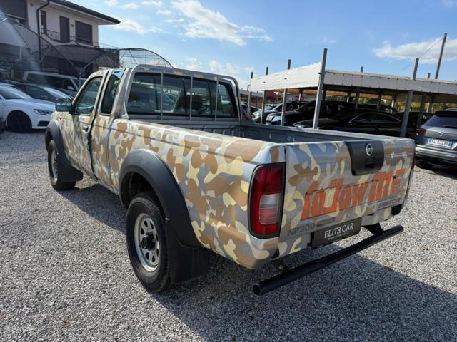 NISSAN NP300 2.5 D 2p. King Cab Easy Chassis