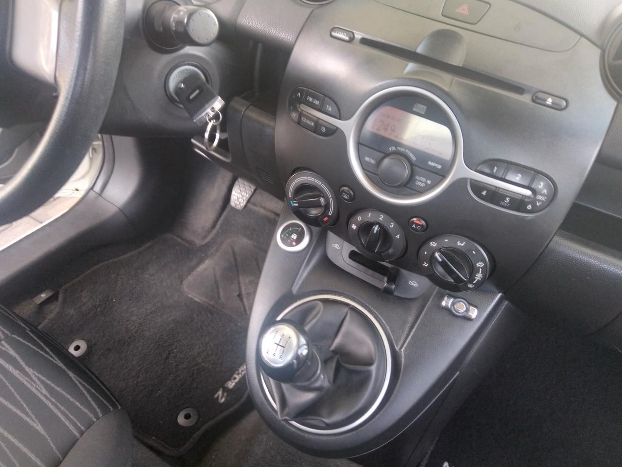 Mazda2 1.3 16V 75CV 5p. Play Gen. GPL x neopatentati
