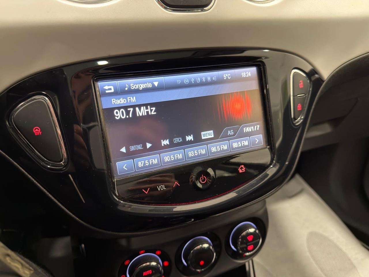 Opel Adam 1.2 70 CV Glam