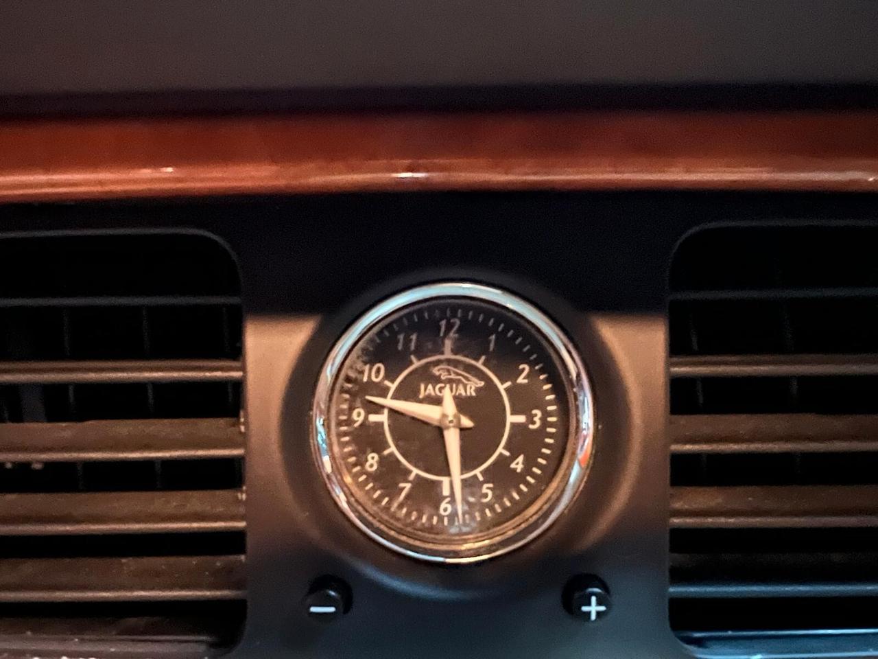 Jaguar XJ 2.7 D V6 cat Executive