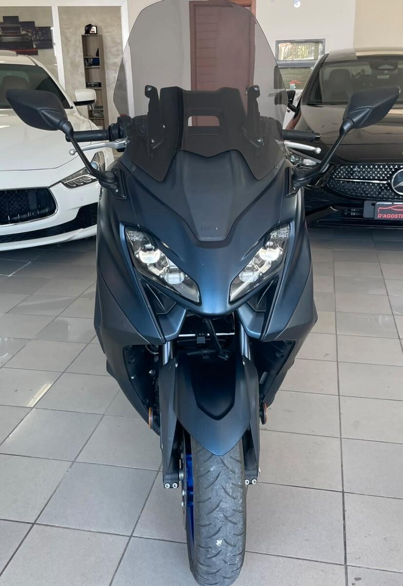 Yamaha T Max 560