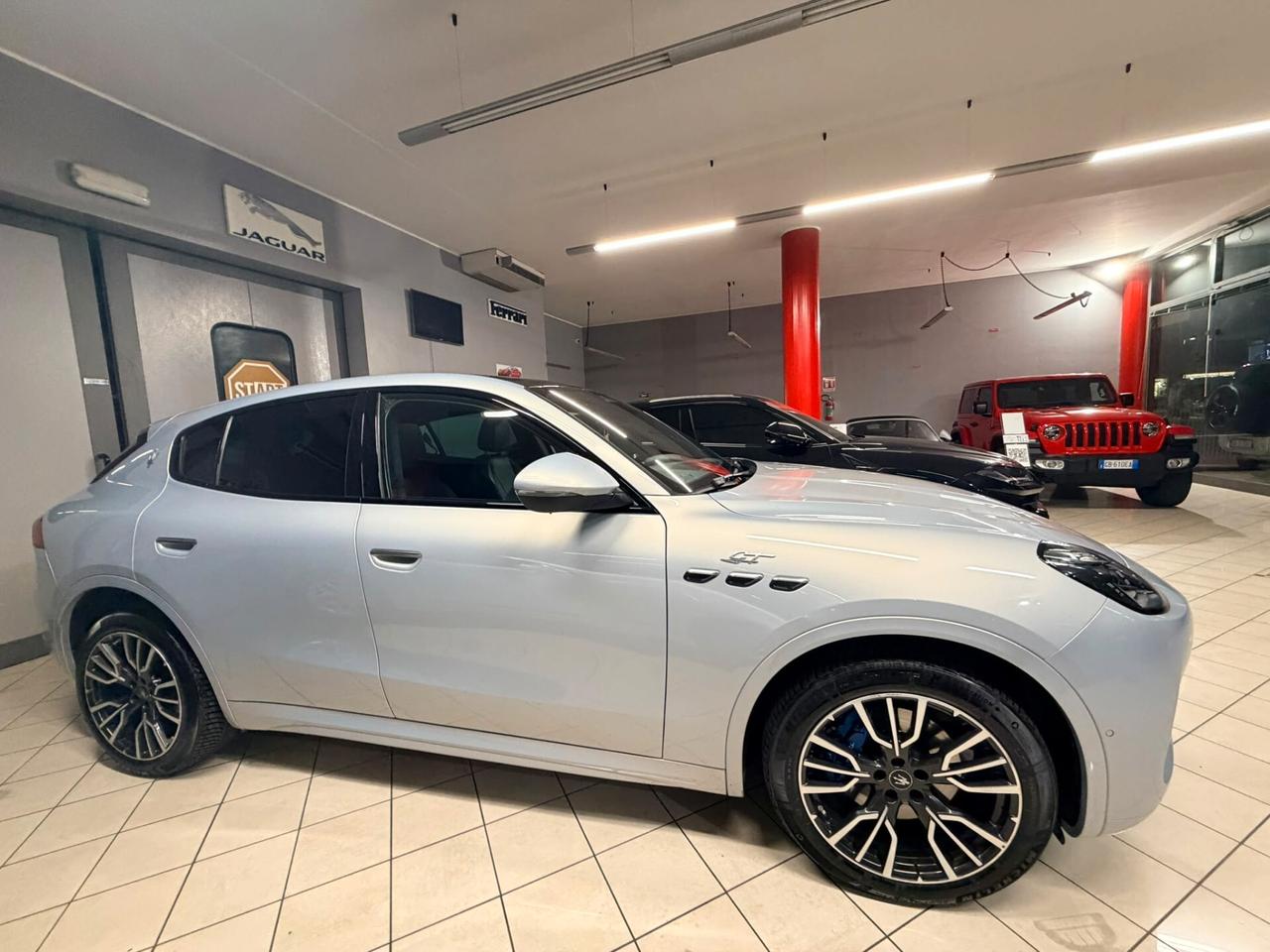 Maserati Grecale MHEV 300 CV AWD GT