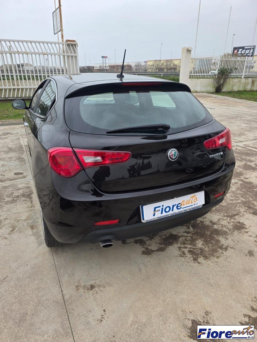 ALFA ROMEO - Giulietta - 1.6 JTDm-2 120 CV Distinctive