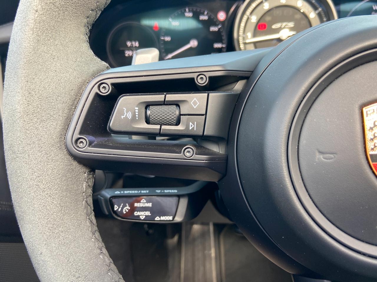 Porsche 911 992 Carrera Cabrio 3.0 GTS auto