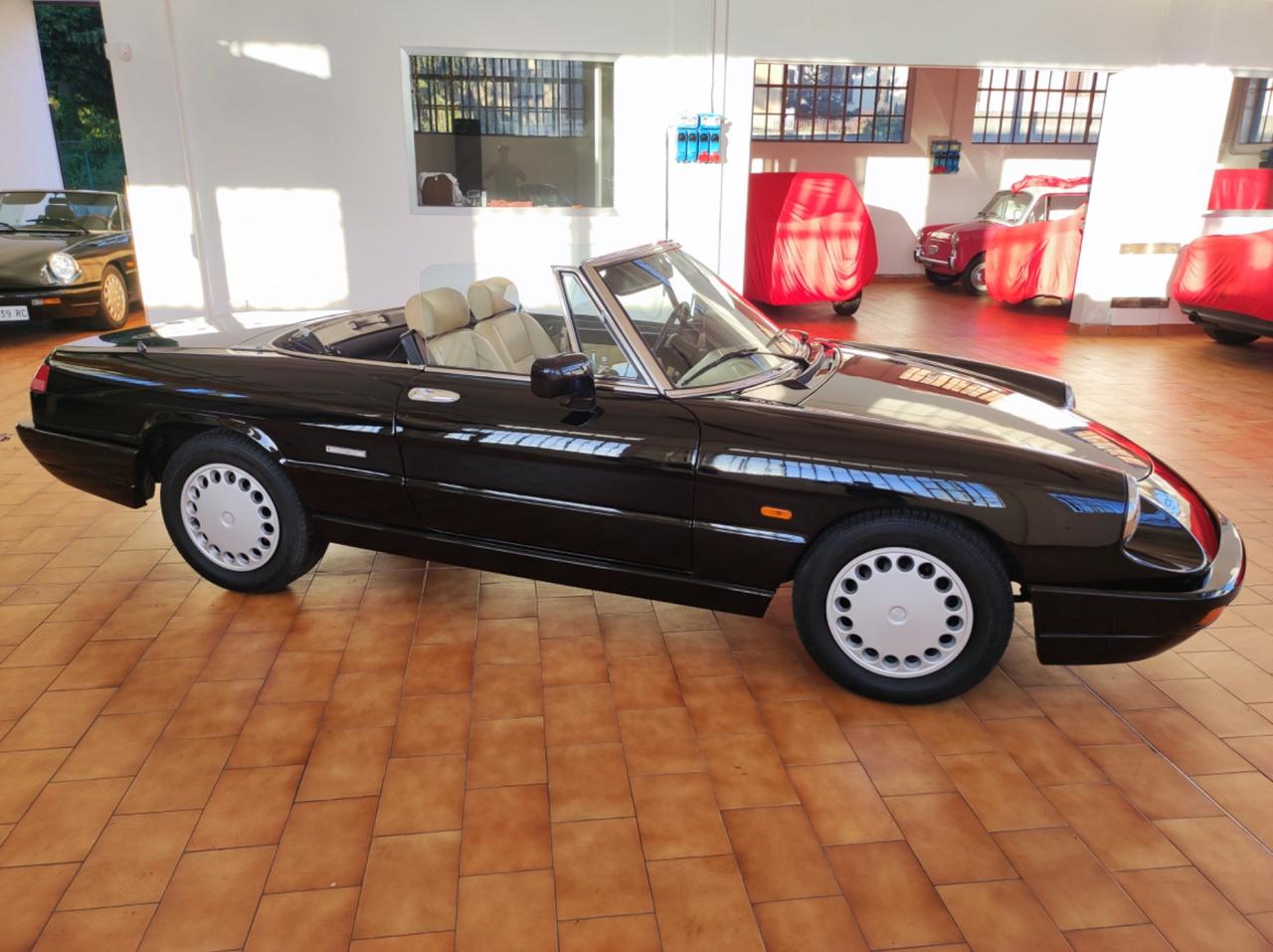 Alfa Romeo Spider 1.6