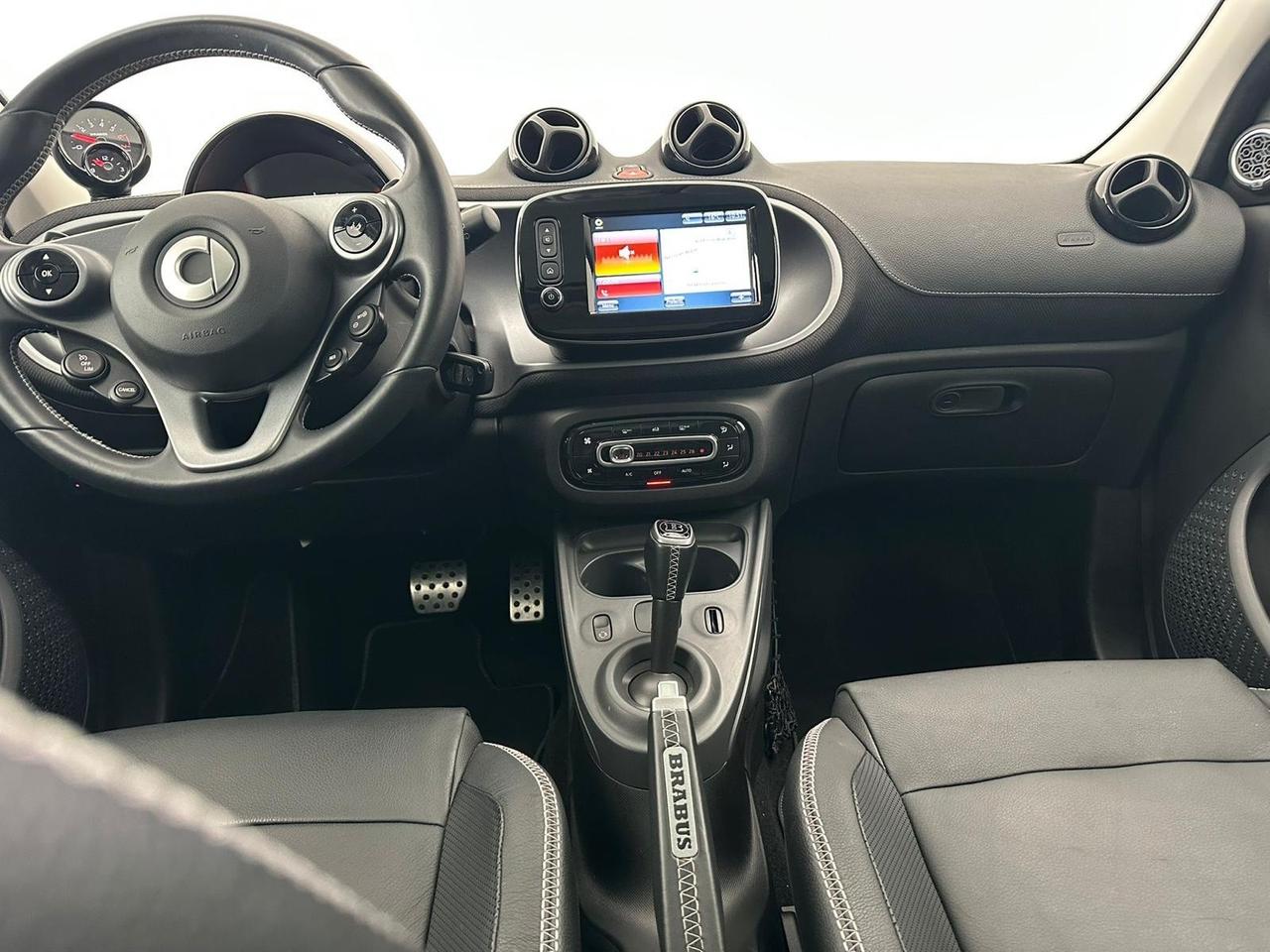 SMART FORFOUR BRABUS XCLUSIVE 109 CV 25.000 KM TETTO/JBL/PANORAMA