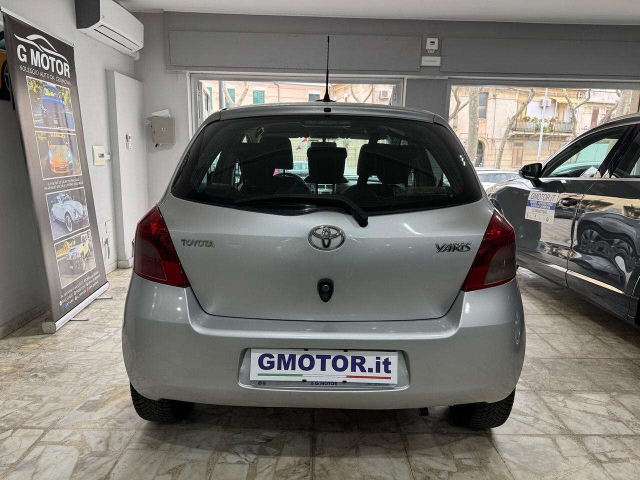 Toyota Yaris 1.0 benzina 5 porte Sol