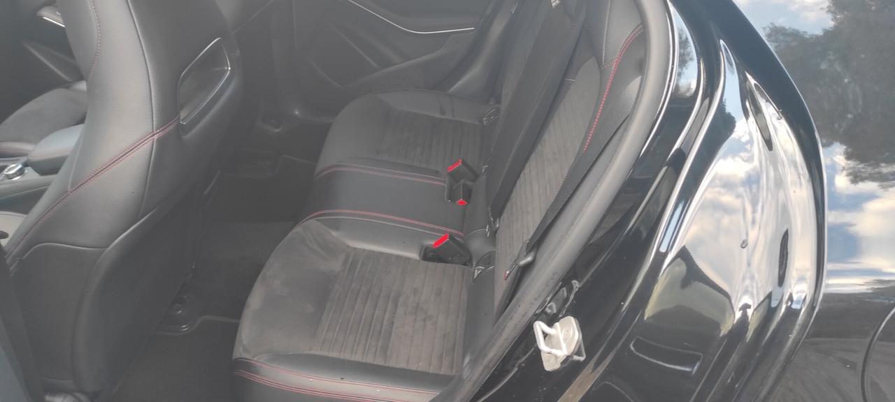 Mercedes-benz GLA 200 d Premium AMG