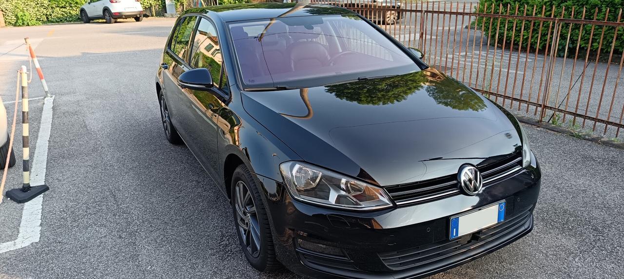 VOLKSWAGEN Golf 1.6 TDI 110 CV DSG 5p. Executive - 2016