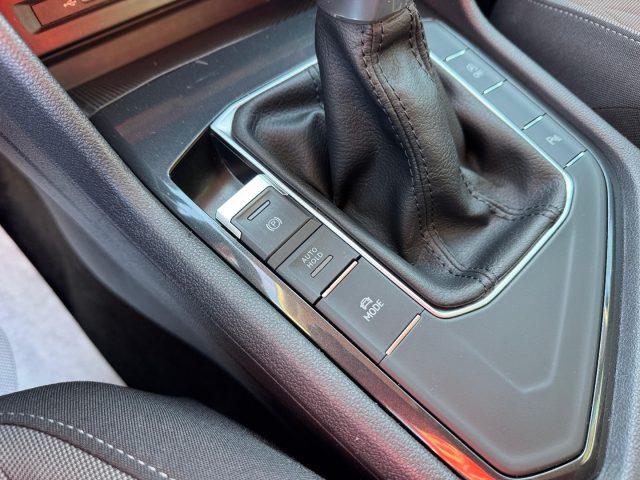 VOLKSWAGEN Tiguan 2.0 TDI 150 CV SCR DSG LIFE *UNIPROPRIETARIO*