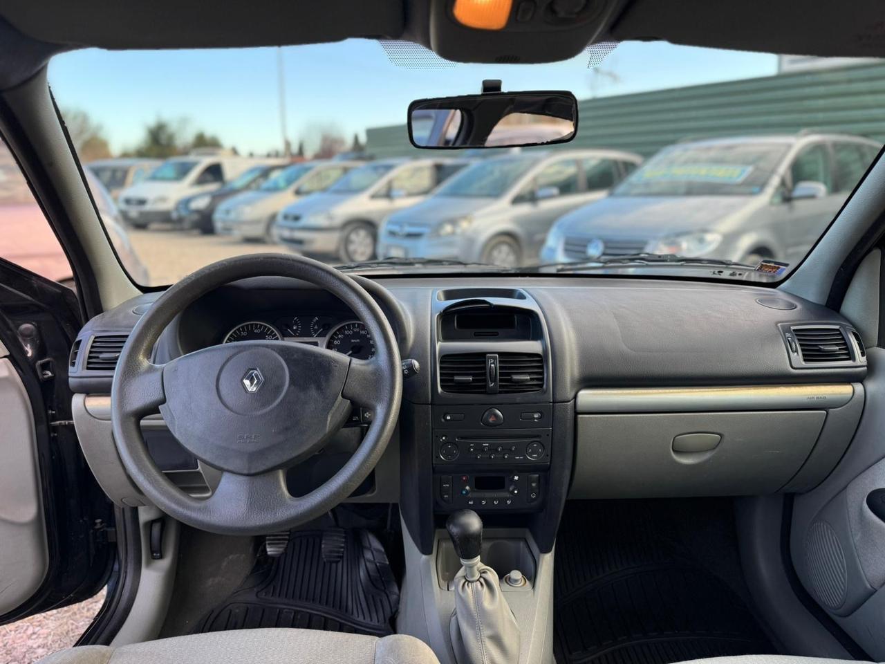 Renault Clio 1.2 16V cat 5 porte Privilège