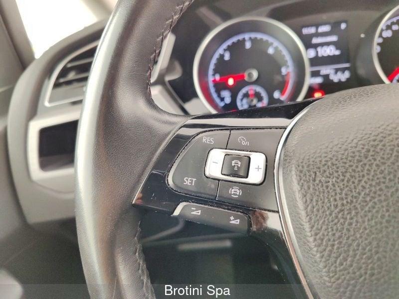 Volkswagen Touran 2.0 TDI 115 CV DSG Business BlueMotion Technology