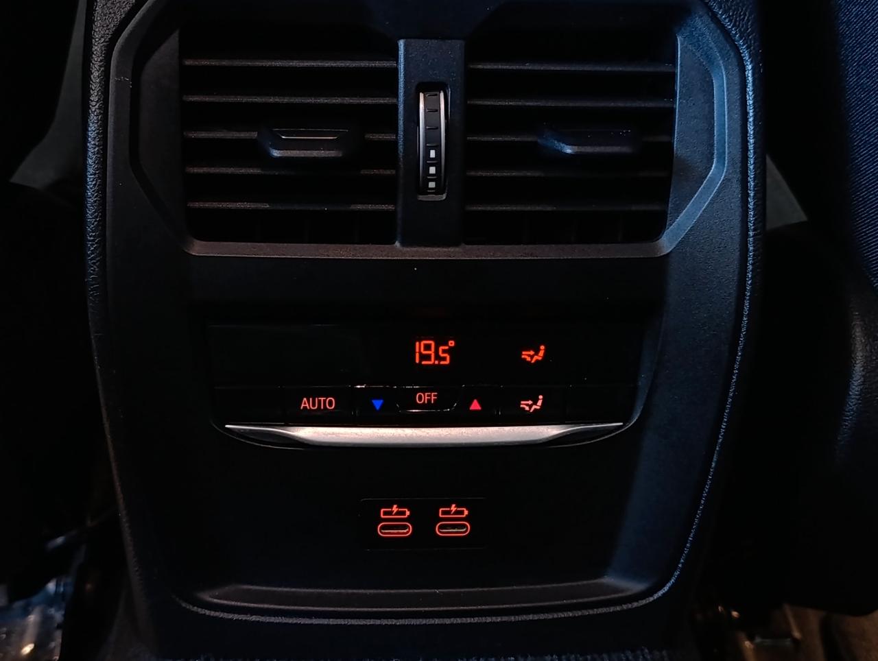 BMW 320 d Touring mhev 48V xdrive auto