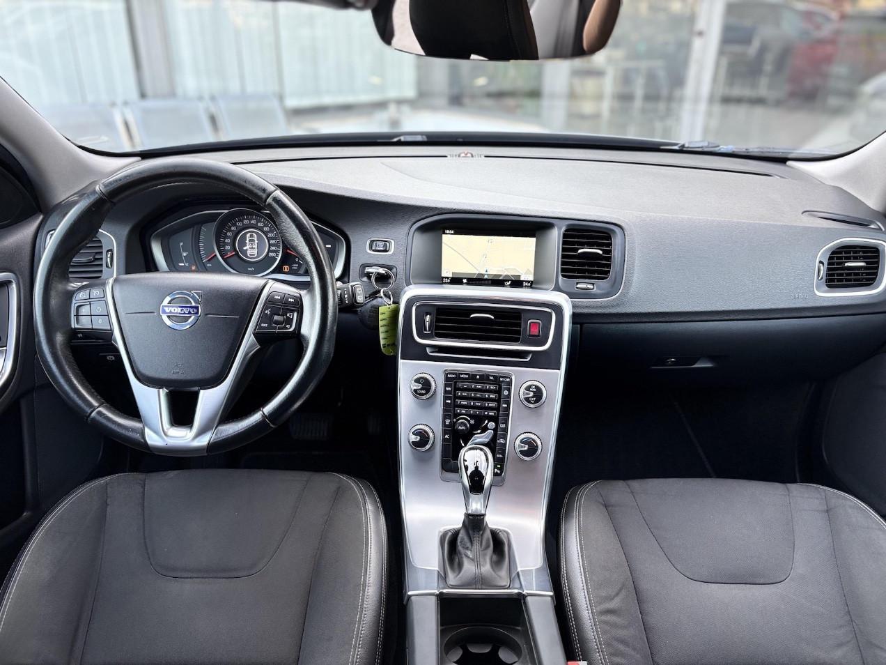 Volvo V60 Cross Country 2.0 Diesel 150CV E6 - 2017