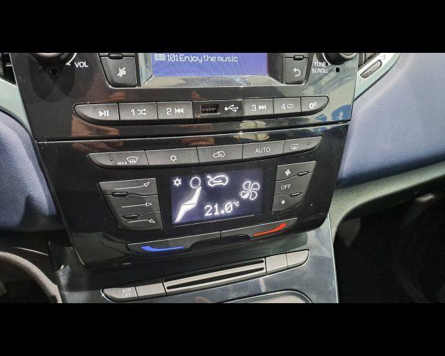 LANCIA Ypsilon 1.0 firefly hybrid Platino s&s 70cv