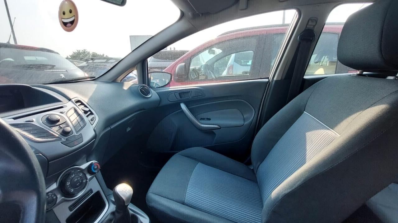 Ford Fiesta 1.2 benzina Neopatentati