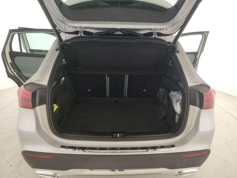 Mercedes-Benz GLA 180 d Progressive Advanced auto