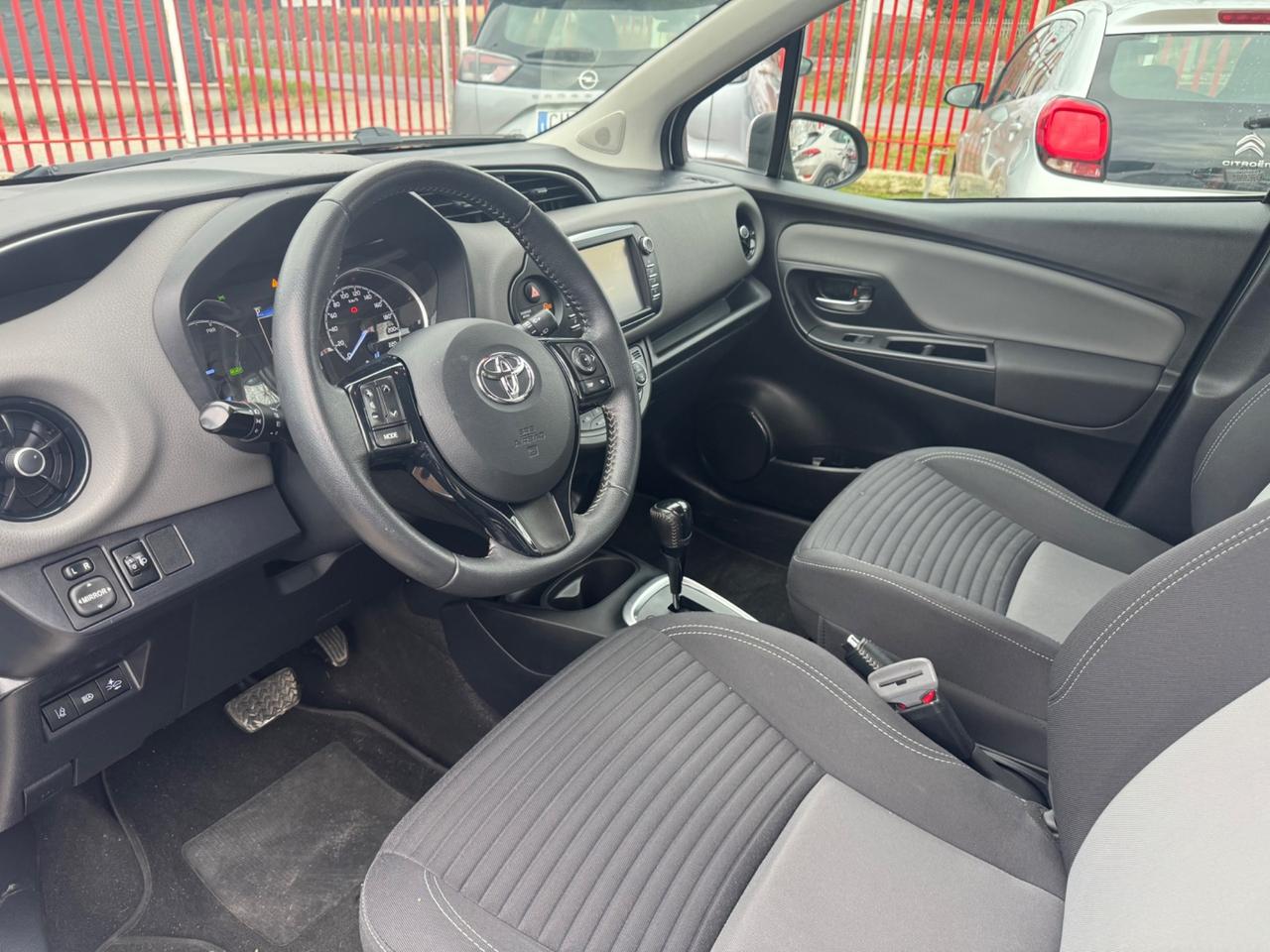 Toyota Yaris 1.5 Hybrid 5 porte Active