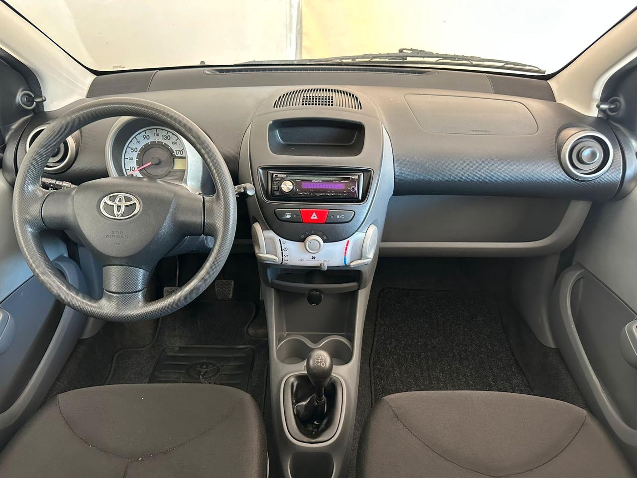 Toyota Aygo 1.0 12V VVT-i 5 porte Sol