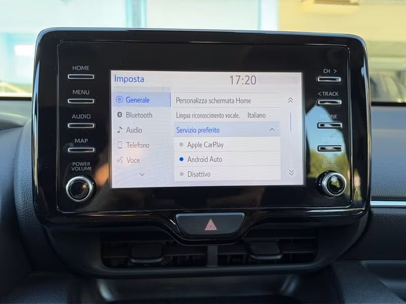 Toyota Yaris Hybrid Trend MY22